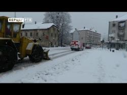 Nevesinje: Snijeg otežava saobraćaj i uzrokuje kvarove na elektro-mreži (VIDEO)