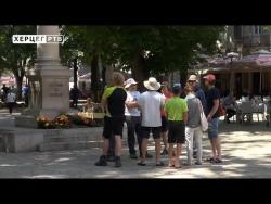 Da li se poštuje novi zakon da turistički vodiči mogu biti samo lica sa licencom iz RS?  (VIDEO)