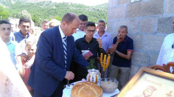 U selu Zagora obilježena krsna slava: Mještani udruženo rade na obnovi sela (FOTO)