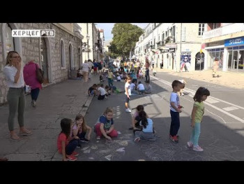 Trebinje: Bicikli, trotineti i roleri umjesto automobila na glavnoj gradskoj ulici (VIDEO)