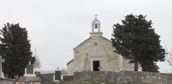 Obnavlja se crkva u Mesarima: Počinju arheološki radovi (FOTO)