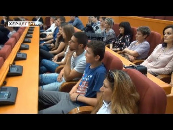 Grad Trebinje: I ove godine pomoć djeci nezaposlenih roditelja (VIDEO)