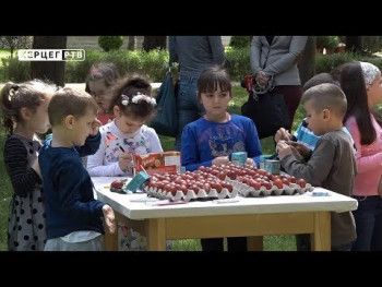 Trebinje: Mališani ukrašavali vaskršnja jaja (VIDEO)