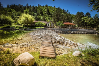 Boravak u prirodi za šezdeset srednjoškolaca