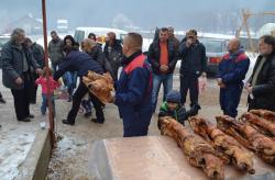 Милан Зуровац поклонио божићне веселице социјално угроженим породицама