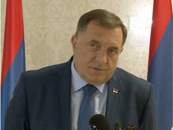 Dodik: Razmatramo da policijski čas pomjerimo na 22 časa