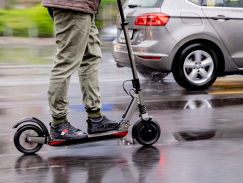 Pojačana kontrola prema licima koja koriste električni trotinet u saobraćaju