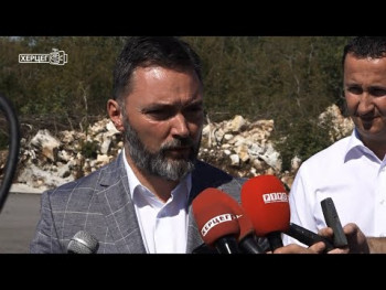 Ćurić i ministar Košarac obišli lokaciju buduće Slobodne zone u Trebinju (Video)