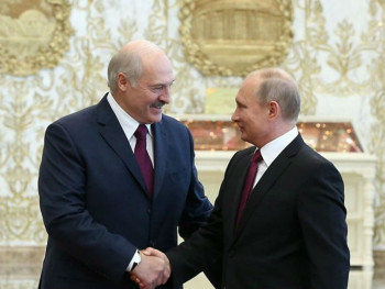 Putin i Lukašenko na sastanku u Sočiju