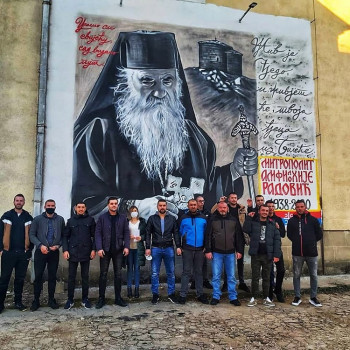 Oslikan mural mitropolita Amfilohija u Bileći