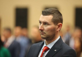U novoj Vladi Srpske očekuje se prva ostavka