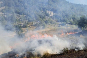 Ugašen požar između gatačkih sela Ključ i Zagradac