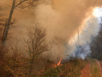 Požar kod Mostara i dalje aktivan