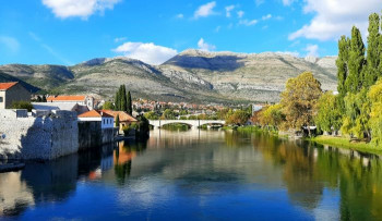 TREBINJE- Ko će u koju fotelju, mnogi se “začešljali”